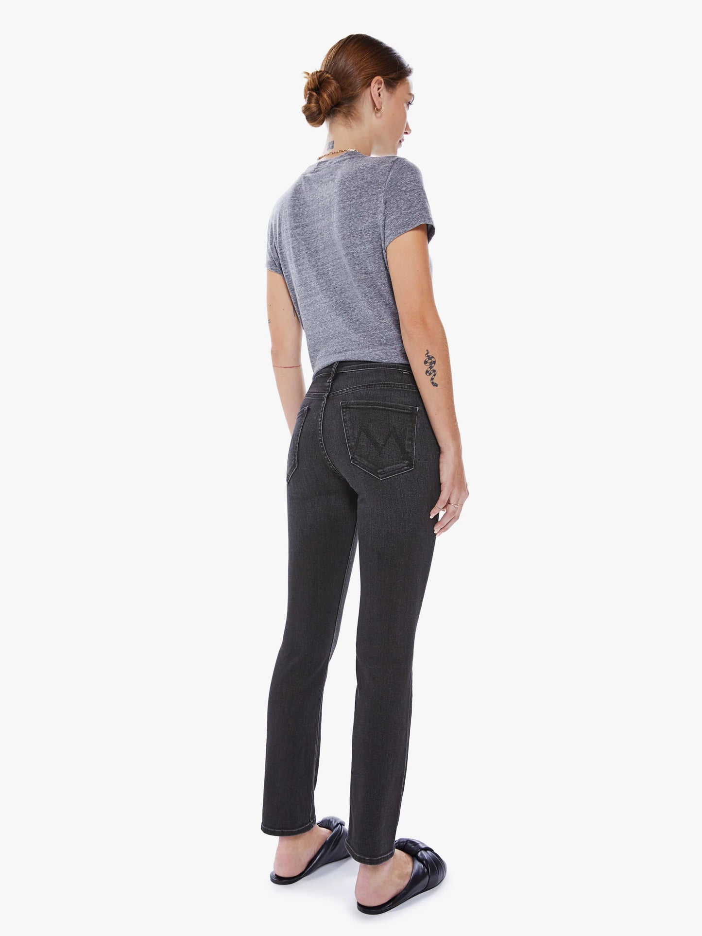 Mother The Mid Rise Dazzler Ankle, size 26
Wash: Deep End