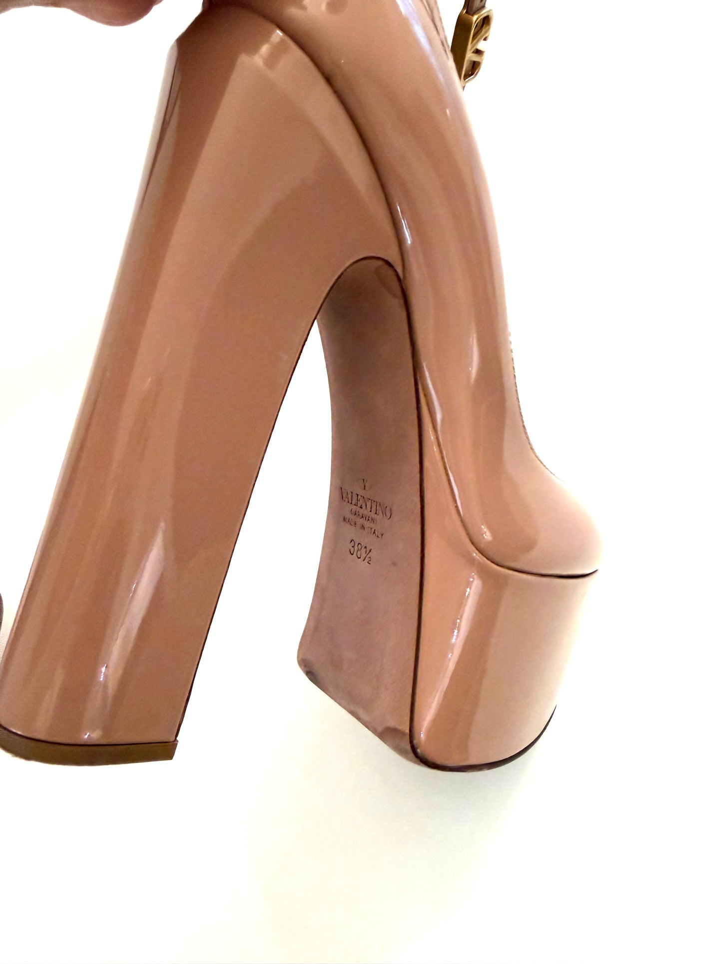VALENTINO GARAVANI TAN-GO PLATFORM PUMP IN PATENT LEATHER 155 MM, SIZE 8.5