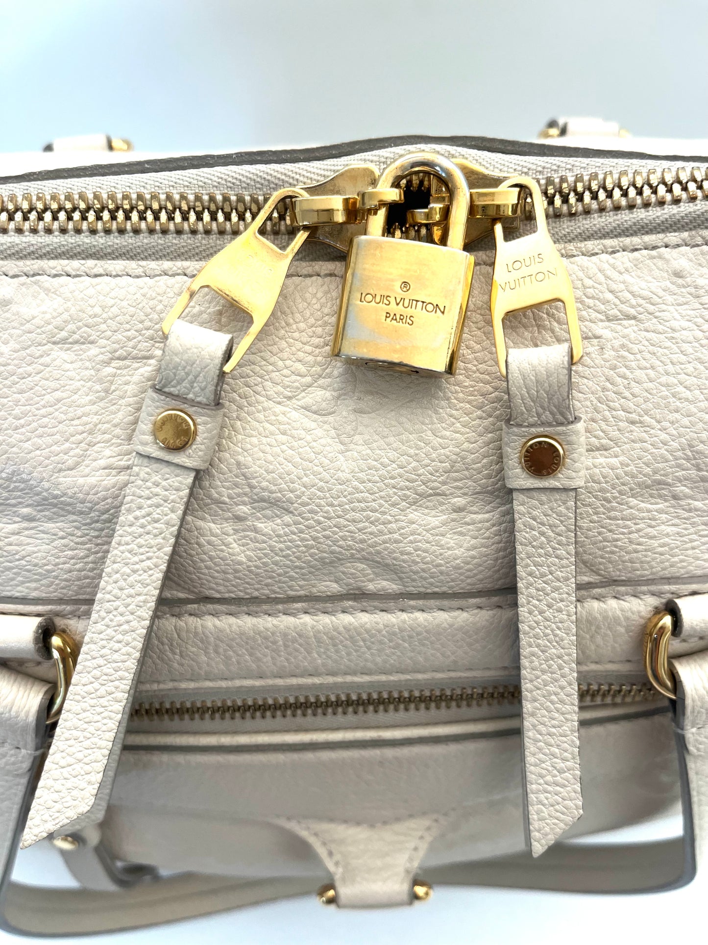 Louis Vuitton
Monogram Empreinte Lumineuse PM