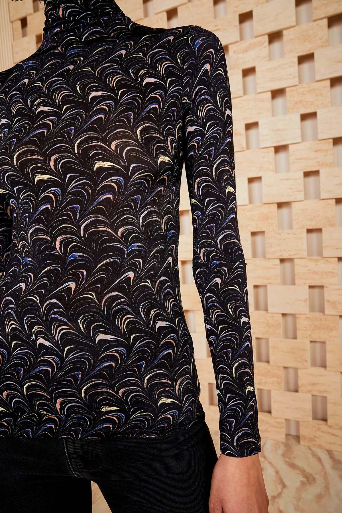 ULLA JOHNSON AURELIA TURTLENECK -OBSIDIAN, Medium