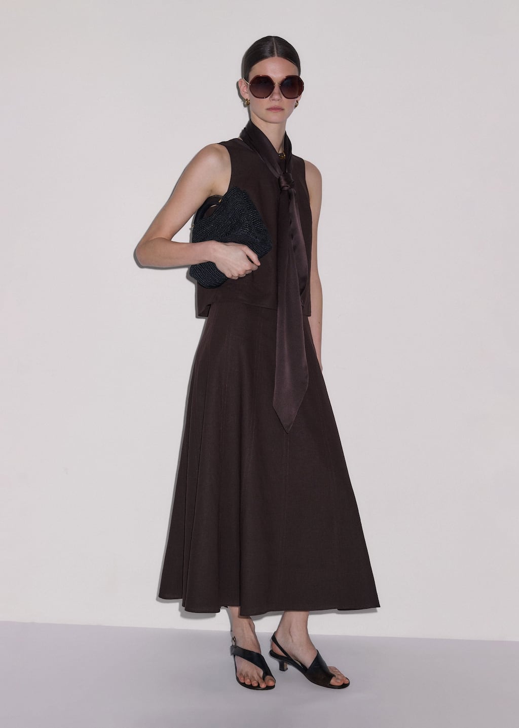 Panelled Maxi Skirt
Crease-Less Linen