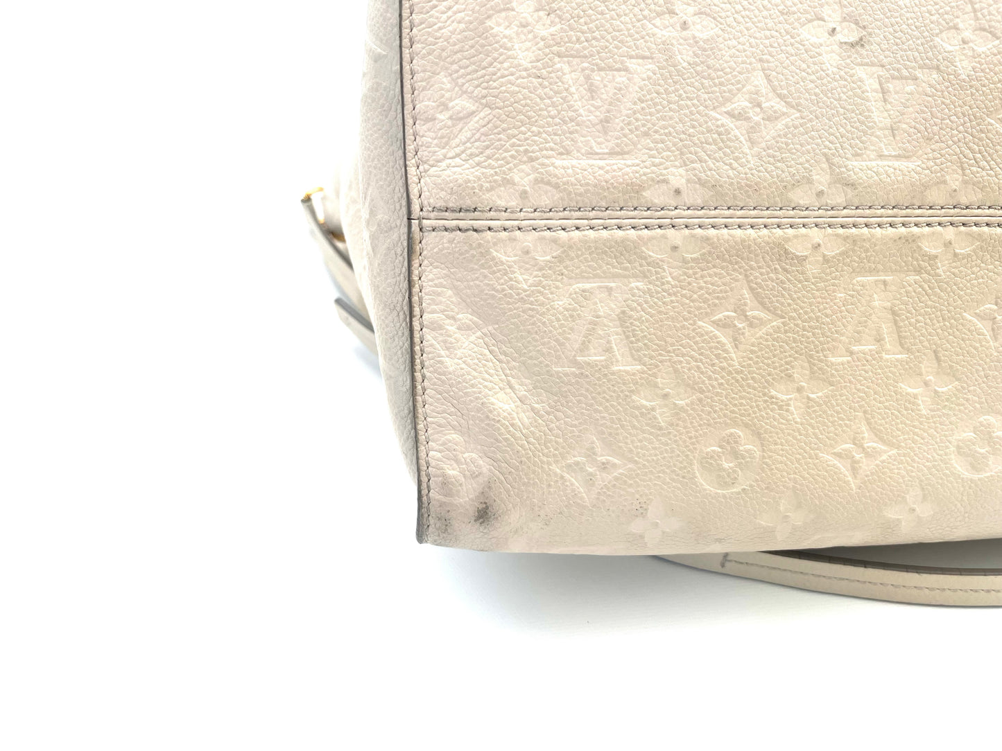 Louis Vuitton
Monogram Empreinte Lumineuse PM