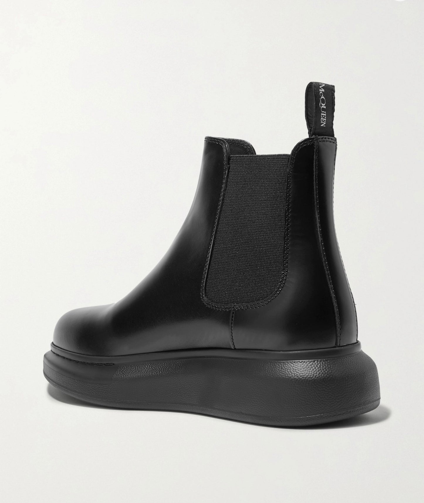 ALEXANDER MCQUEEN
Glossed-leather exaggerated-sole Chelsea boots, SIZE 38.5