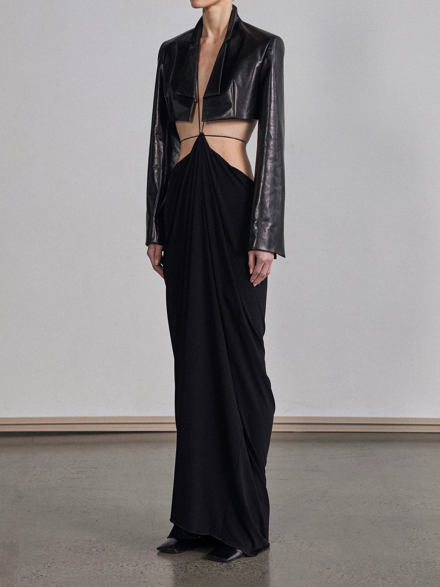 GRACE LING CROPPED LEATHER BLAZER WITH SLENDER LAPELS - BLACK, FR34