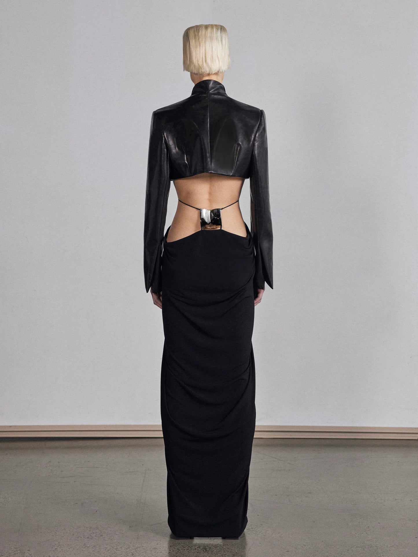 GRACE LING CROPPED LEATHER BLAZER WITH SLENDER LAPELS - BLACK, FR34