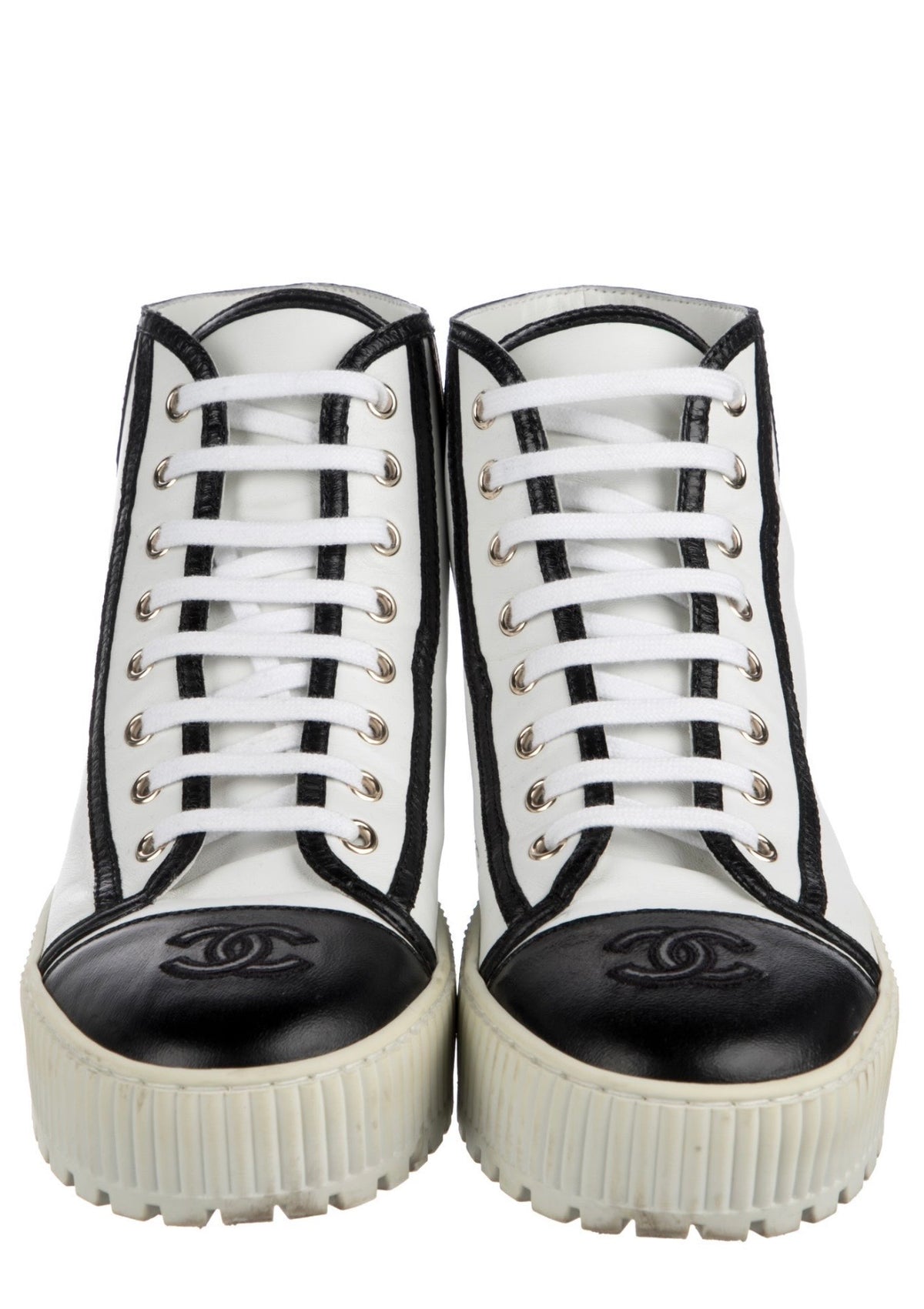 Chanel 2021 Interlocking CC Logo Sneakers Women's Size 8.5| IT 39
