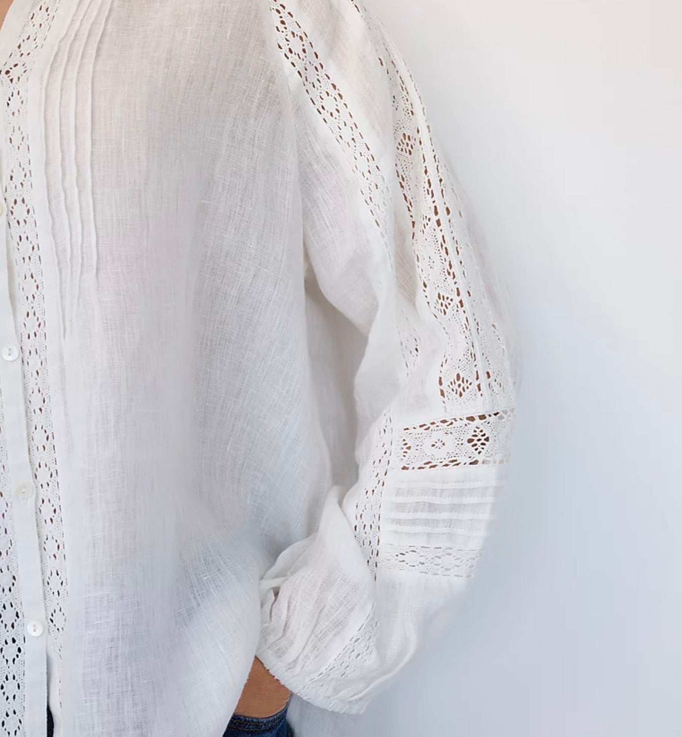 The white Company Linen Gauze Button Through Blouse• Feminine, boho style, small ￼