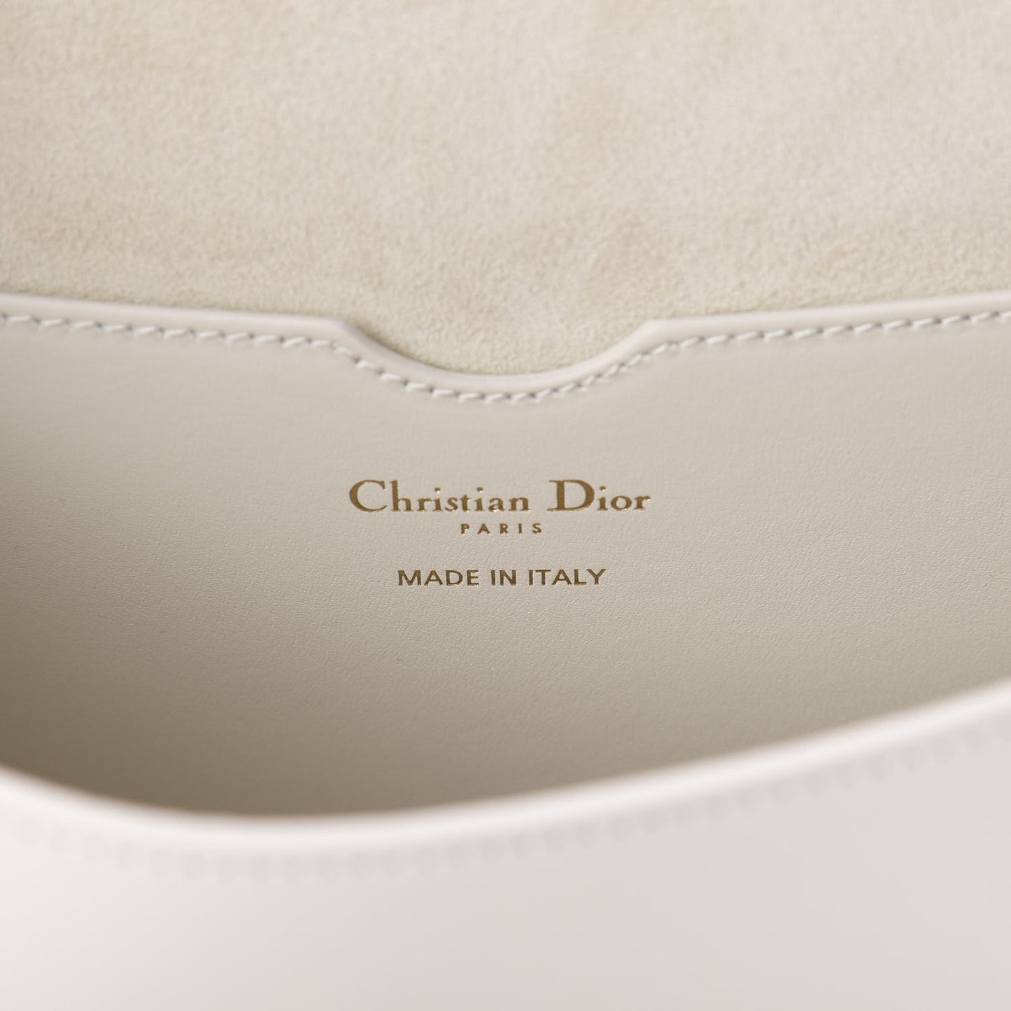 DIOR LARGE Bobby Bag
Latte Calfskin