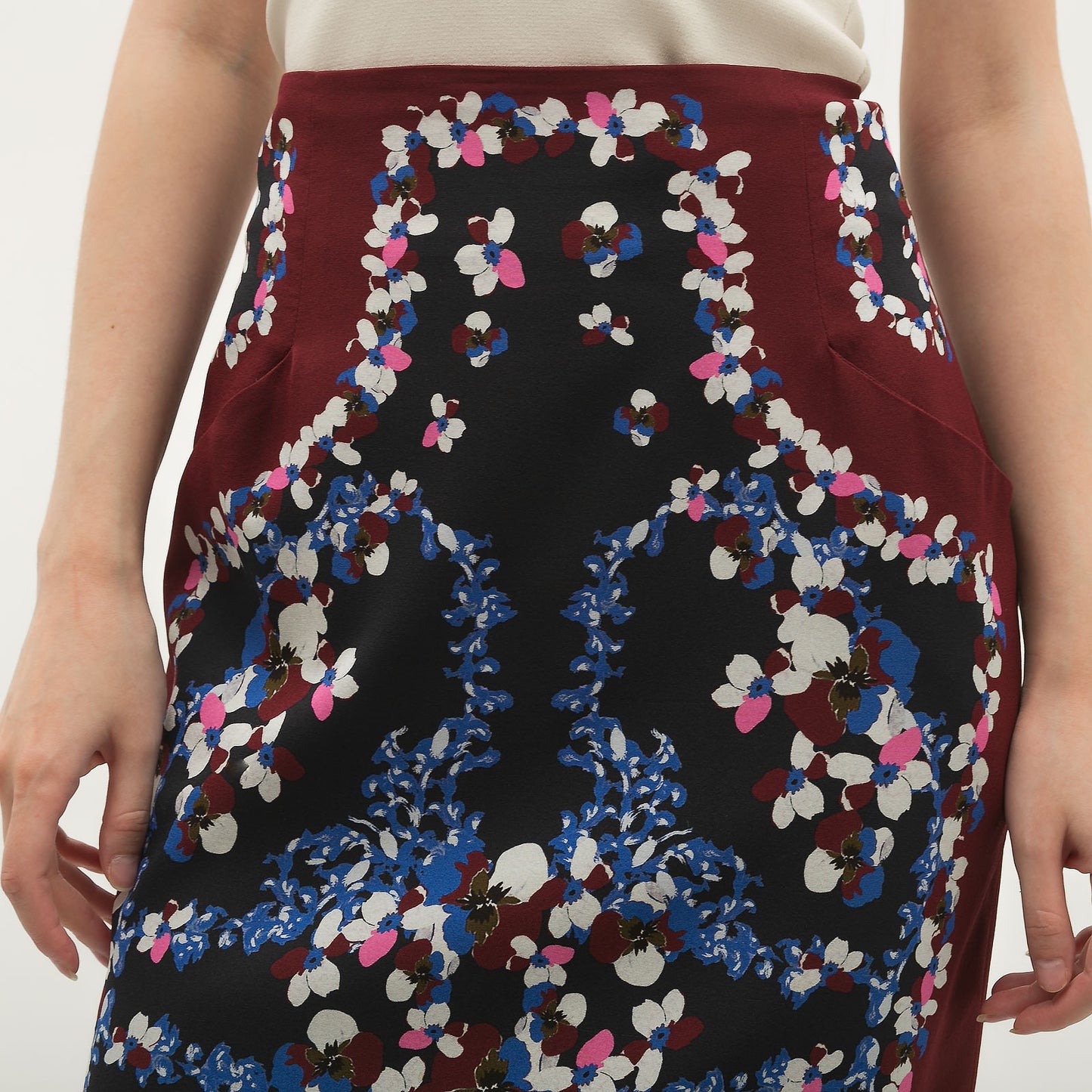Erdem floral skirt with pockets, SIZE 6
