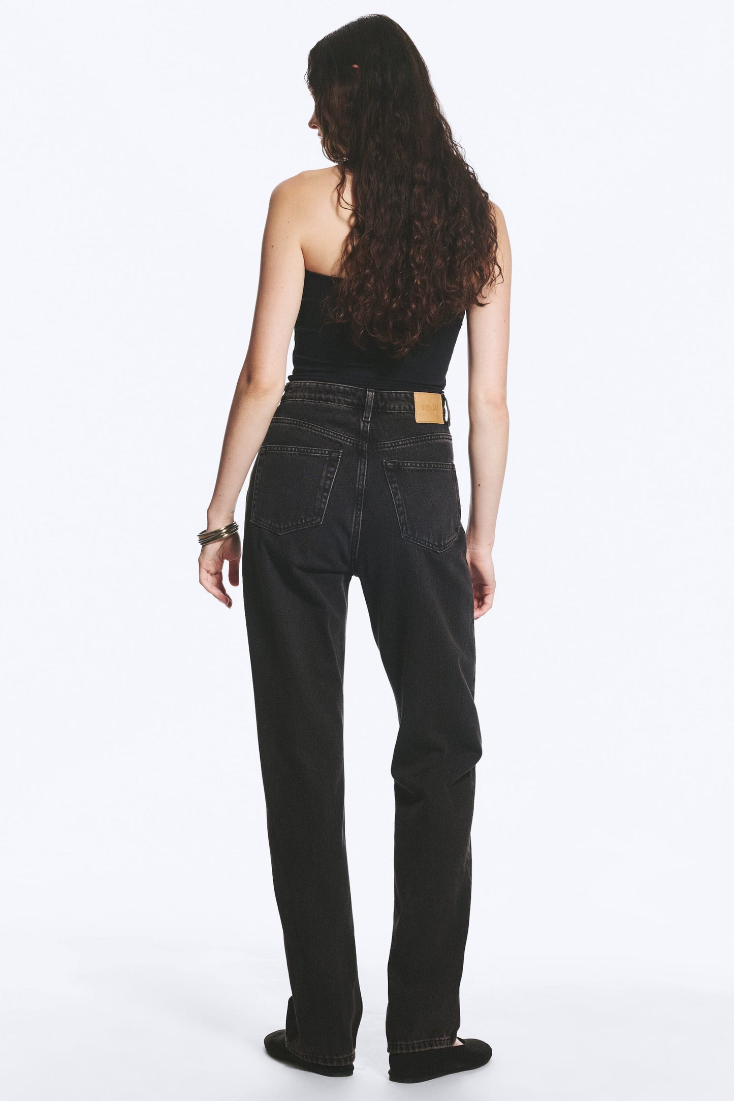 WEEKDAY ROWE SUPER HIGH WAISTED REGULAR STRAIGHT JEANS, SIZE 28