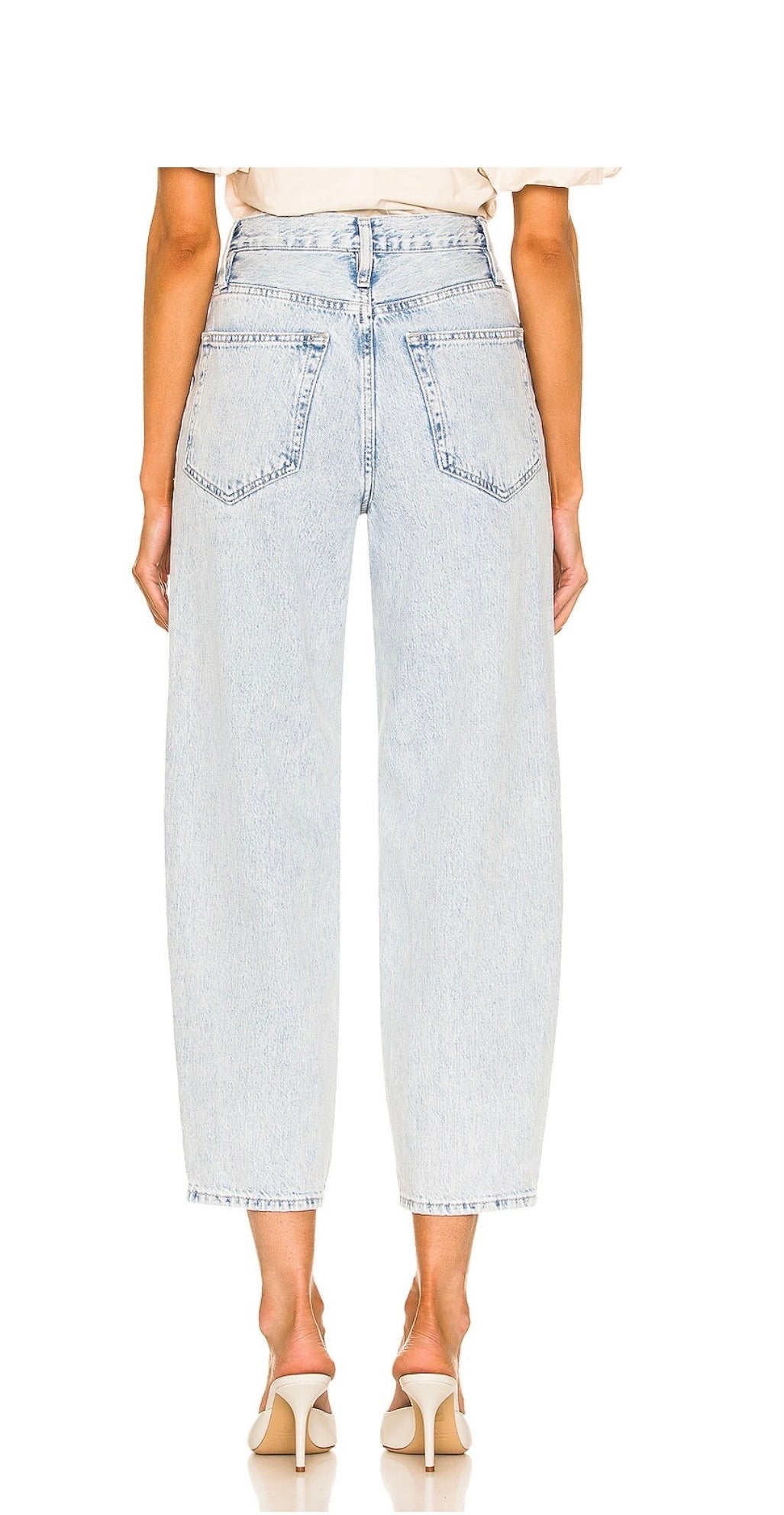 Frame Ultra High Rise Barrel in
Whisper, Size 28
