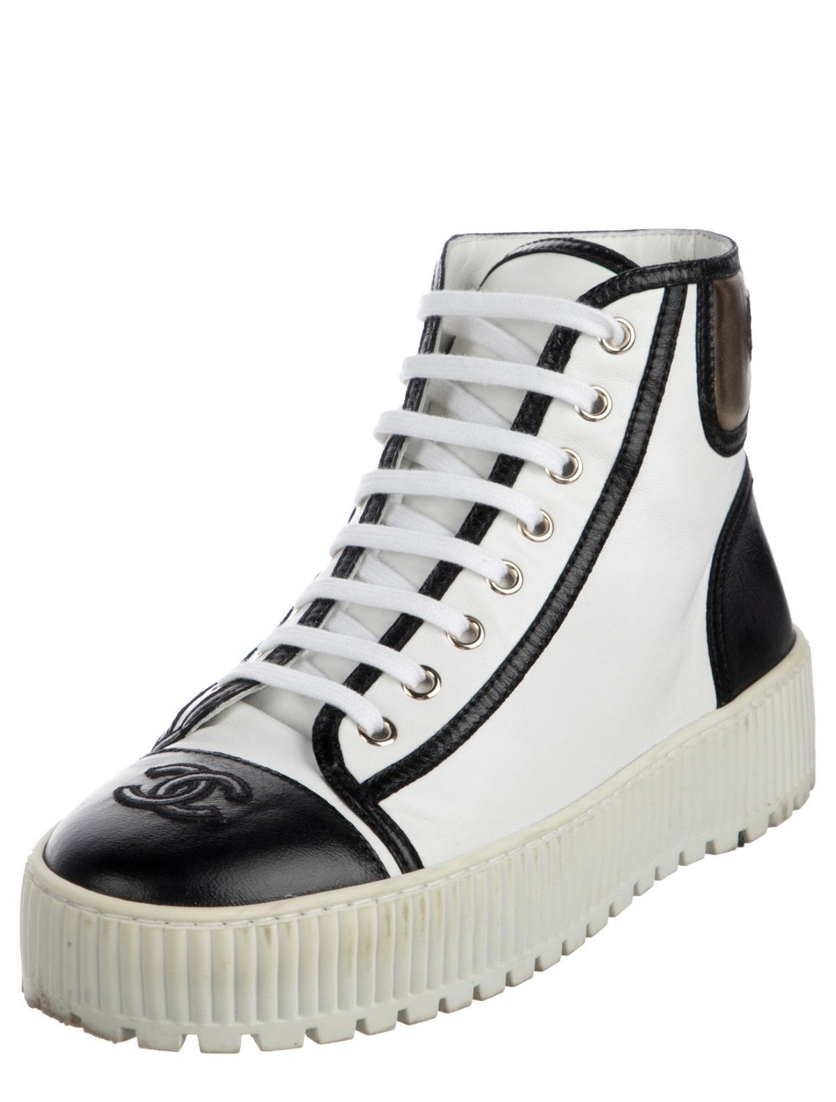 Chanel 2021 Interlocking CC Logo Sneakers Women's Size 8.5| IT 39