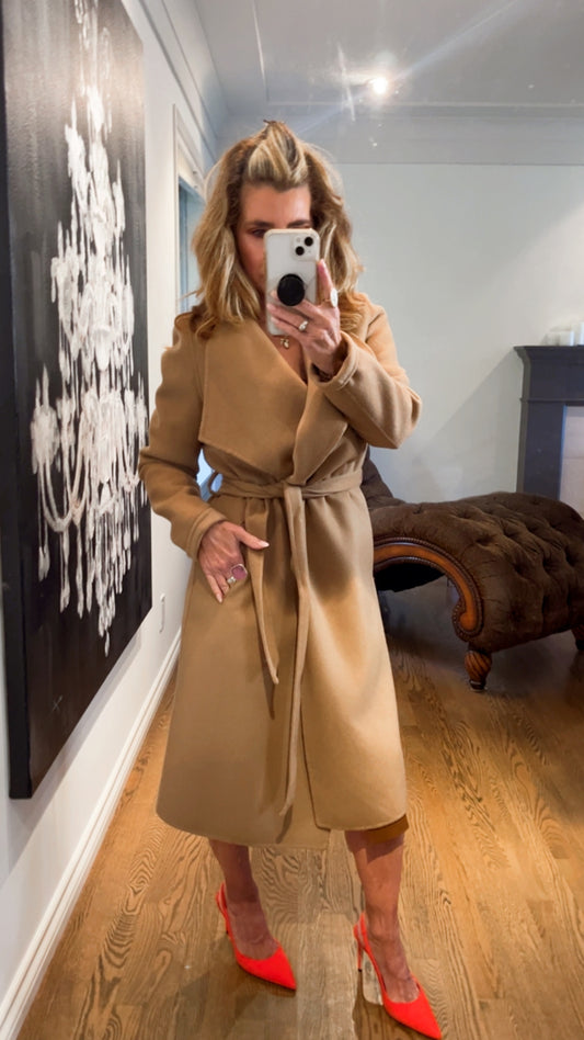 Line the Label Meghan Coat, Small (In camel colour)