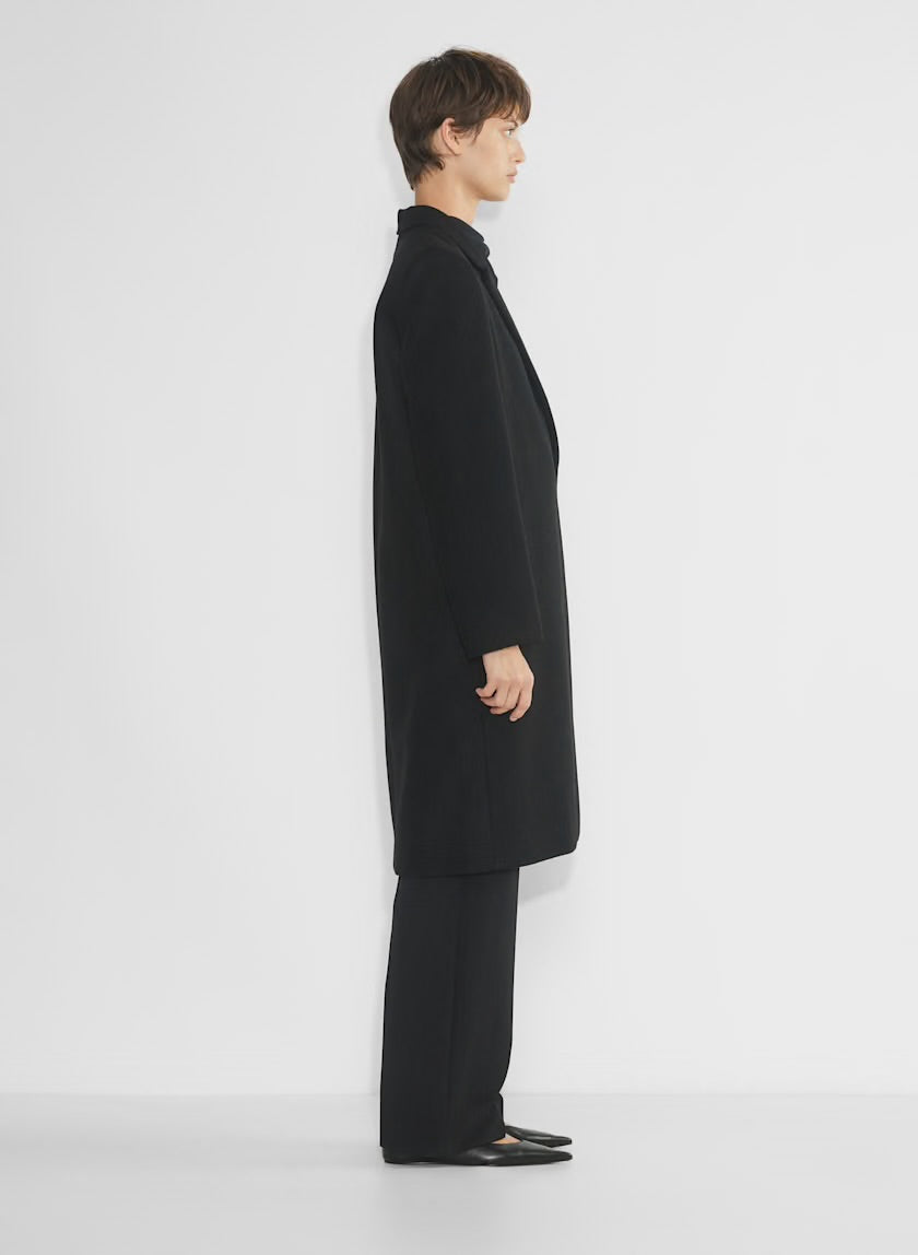 Babaton
The Stedman Coat - Virgin Wool
Black, XSMALL