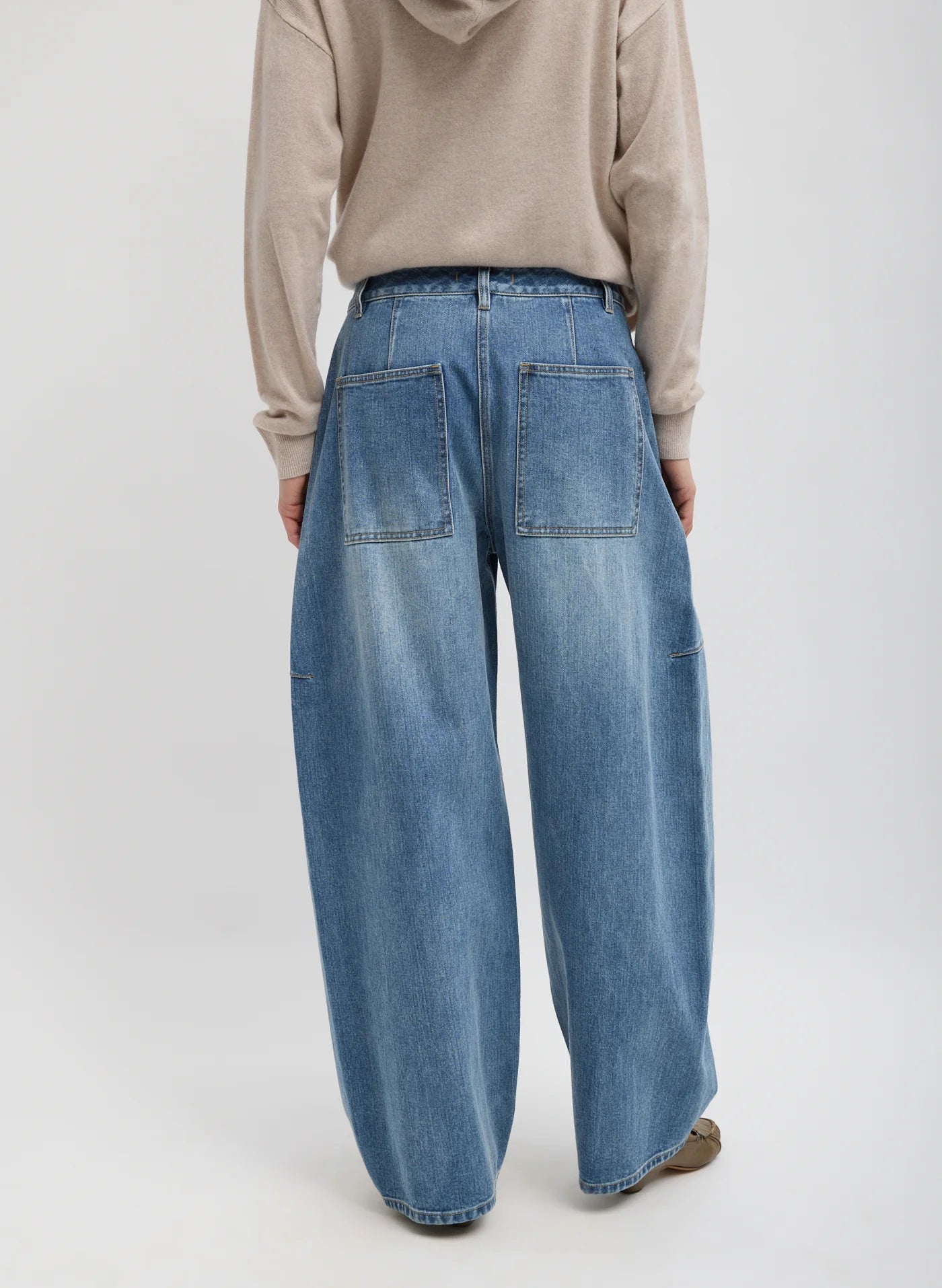 TIBI NWT CLASSIC WASH DENIM SID JEAN, SIZE 28