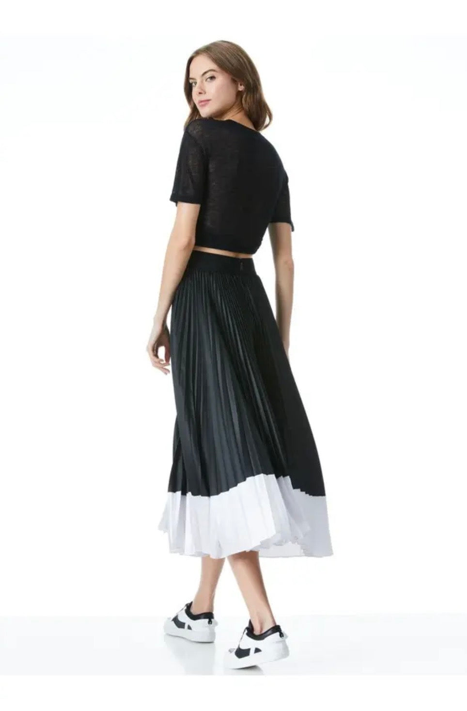 ALICE + OLIVIA Katz Sunburst Pleated Midi Skirt, Small