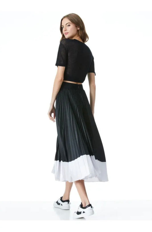 ALICE + OLIVIA Katz Sunburst Pleated Midi Skirt, Small