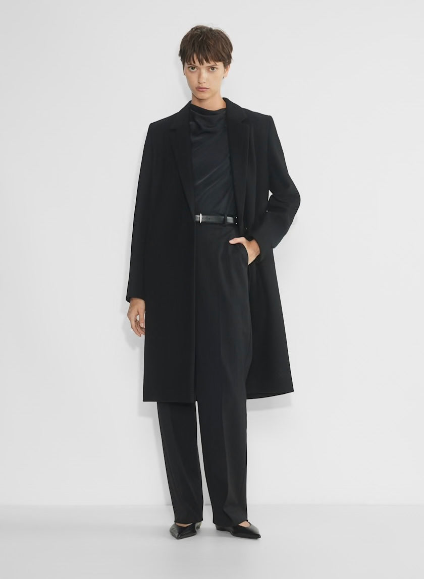 Babaton
The Stedman Coat - Virgin Wool
Black, XSMALL