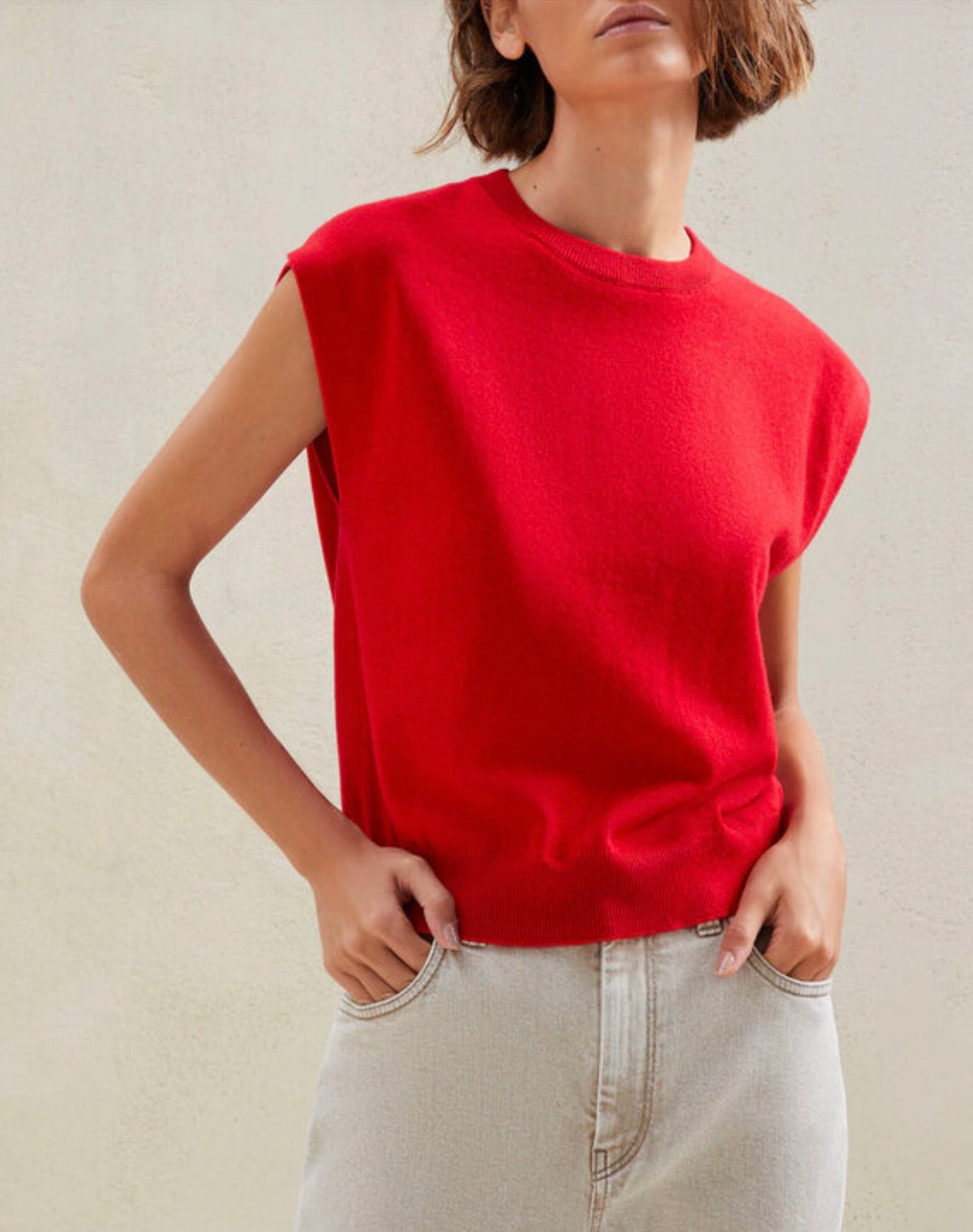 Brunello Cucinelli red Cashmere cap sleeve sweater, Small