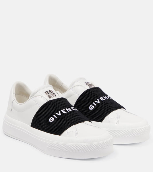 GIVENCHY BRAND NEW
City Sport leather sneakers, Size 36