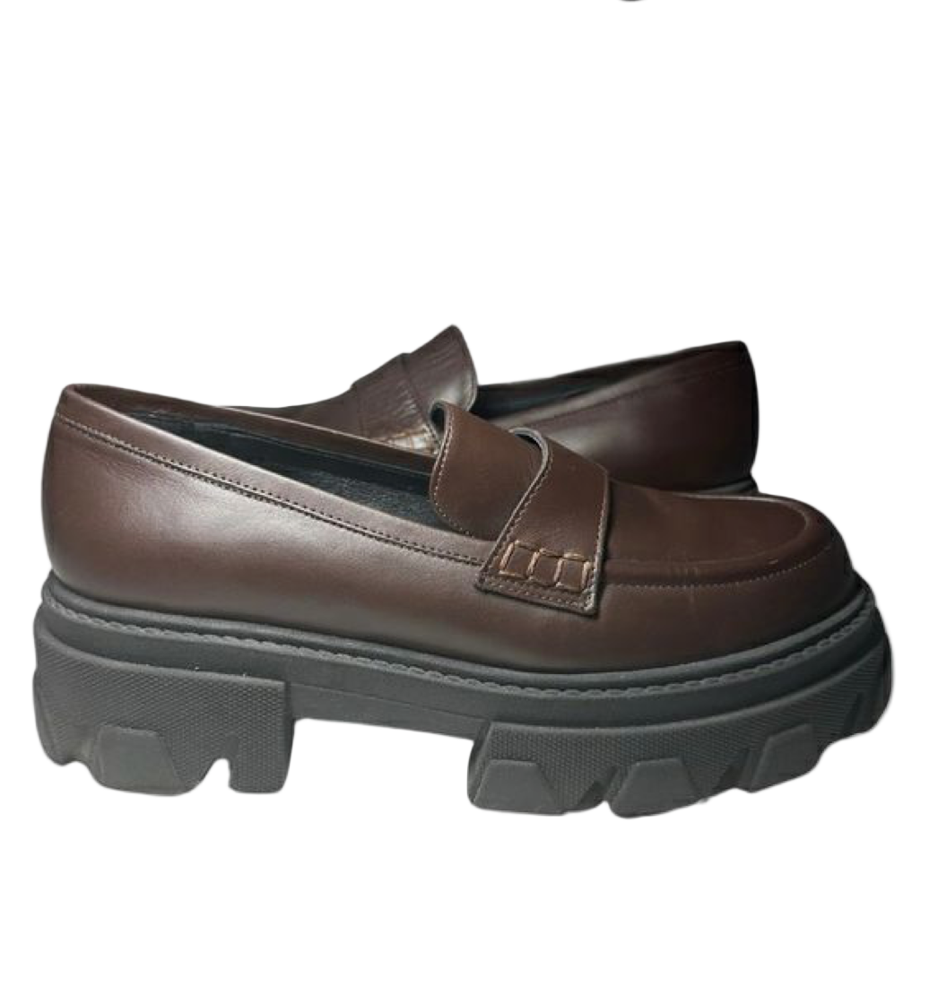 Aloha's Trailblazer coffee brown loafers, Size 39