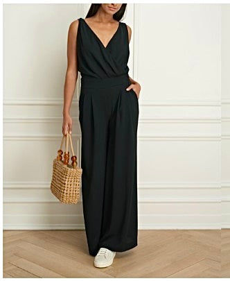 Iris Setlakwe sleeveless v-neck jumpsuit black,NWT SIZE 6