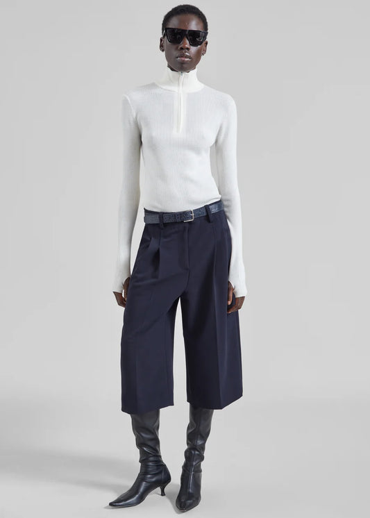 The Frankie Shop MARTEL PLEATED BERMUDA SHORTS - NAVY, Small