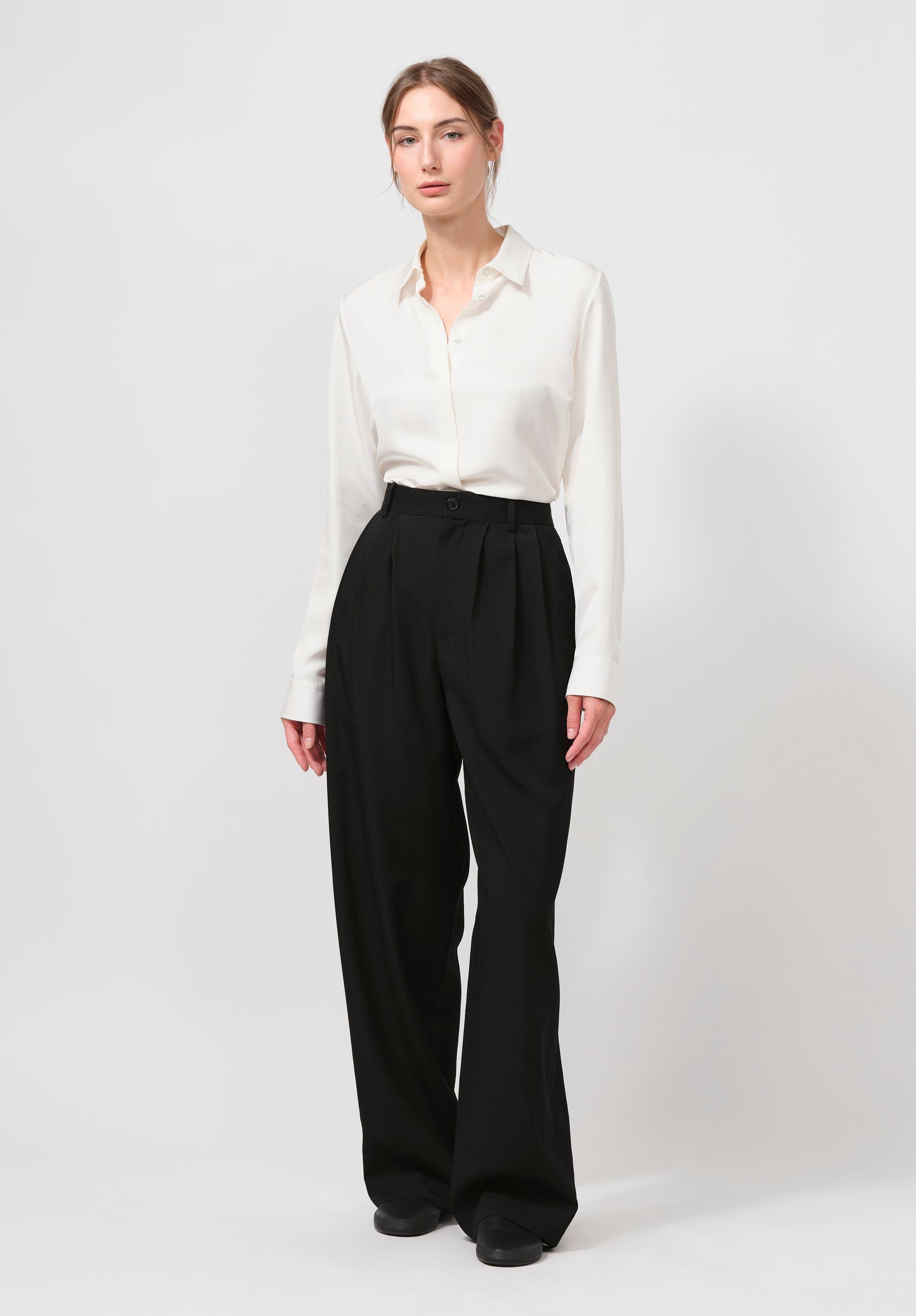 THE ROW Wool Rufos Pants in Black, Size 4