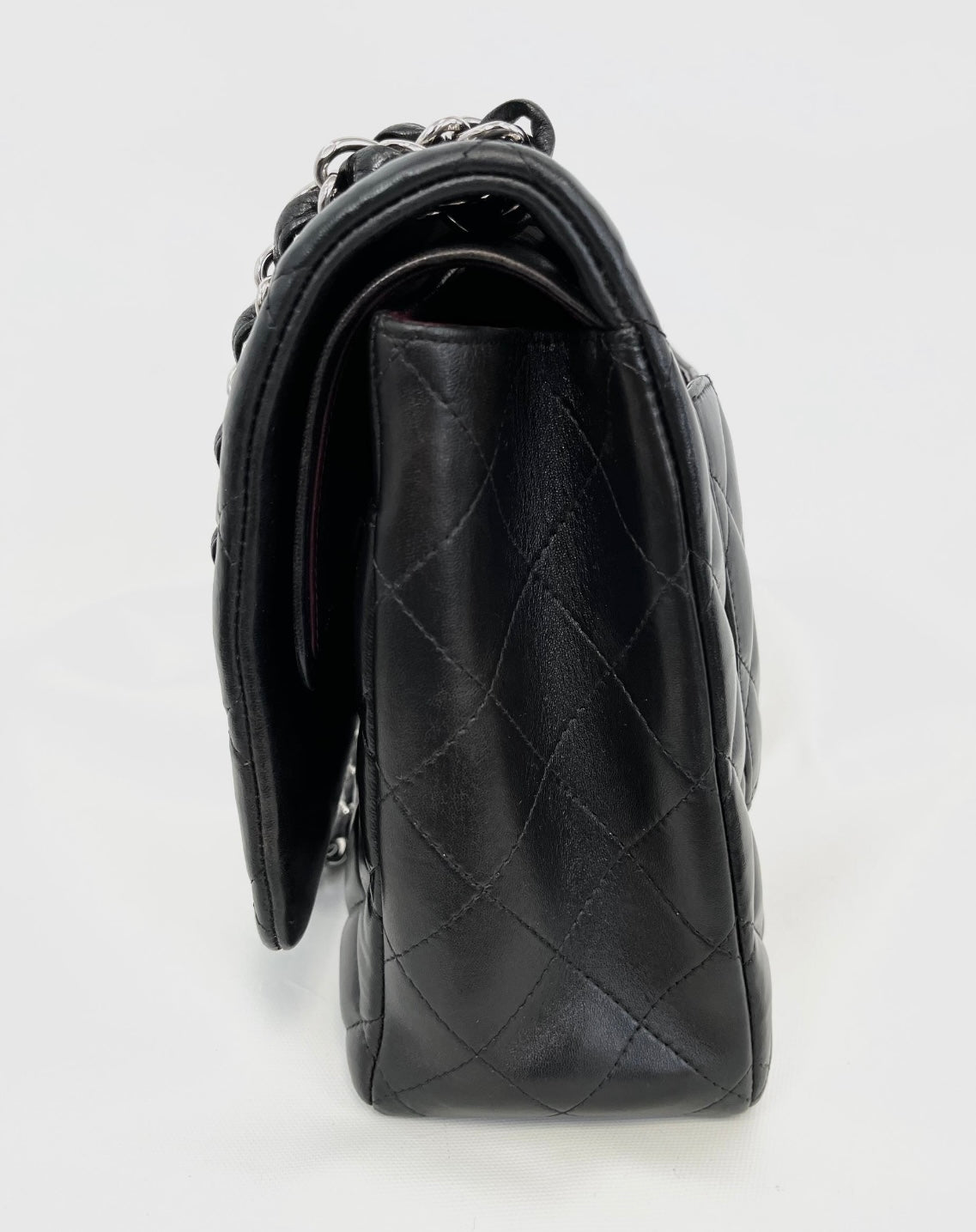 CHANEL CLASSIC MAXI DOUBLE FLAP HANDBAG